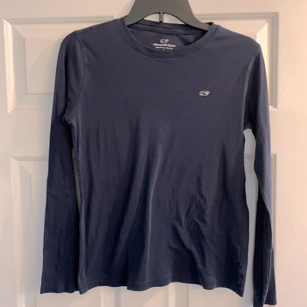 Vineyard Vines shirt, navy blue, long sleeve, embroidered whale logo, size small